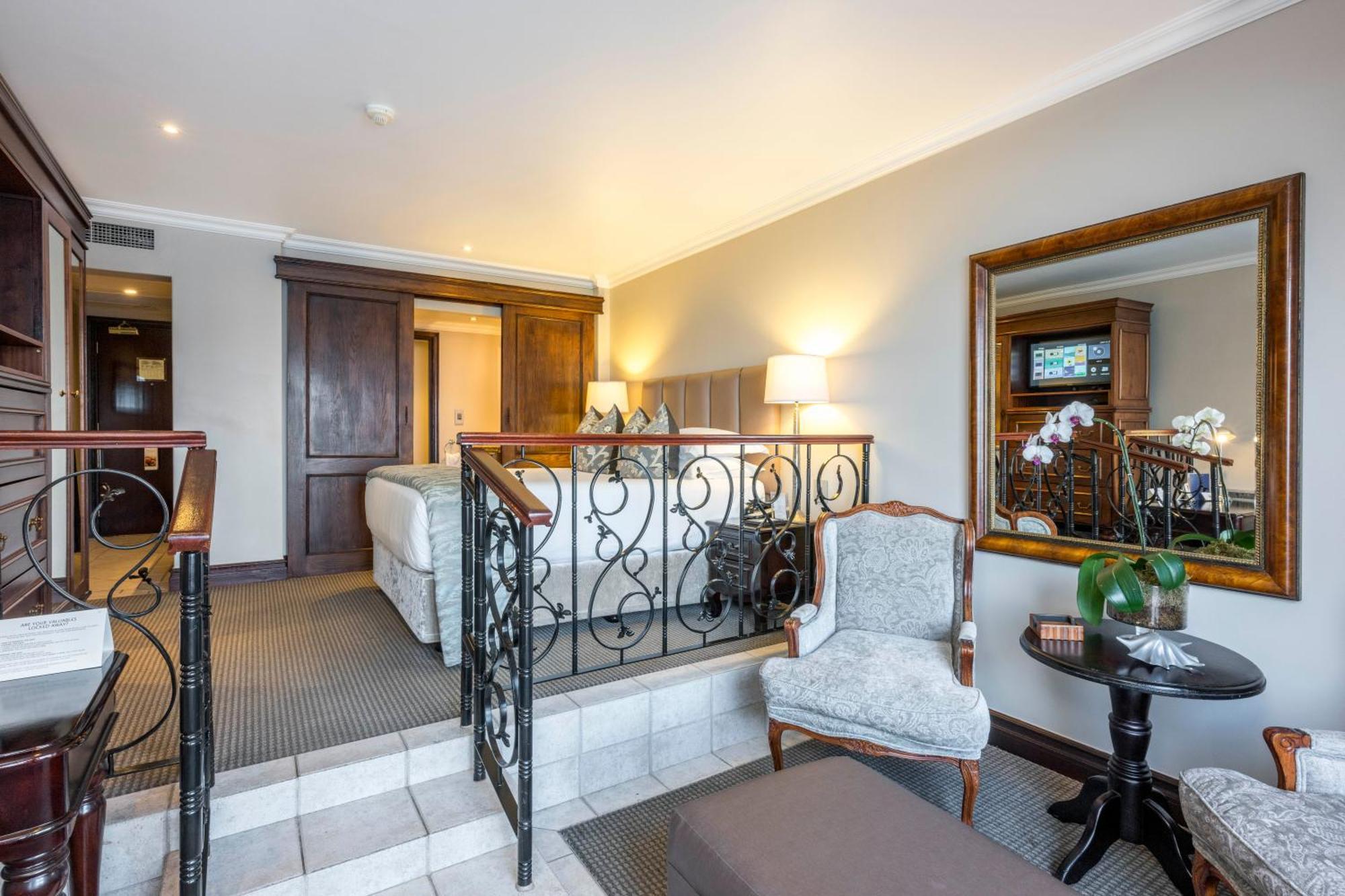Beverly Hills Дурбан Экстерьер фото A suite at the Cape Heritage