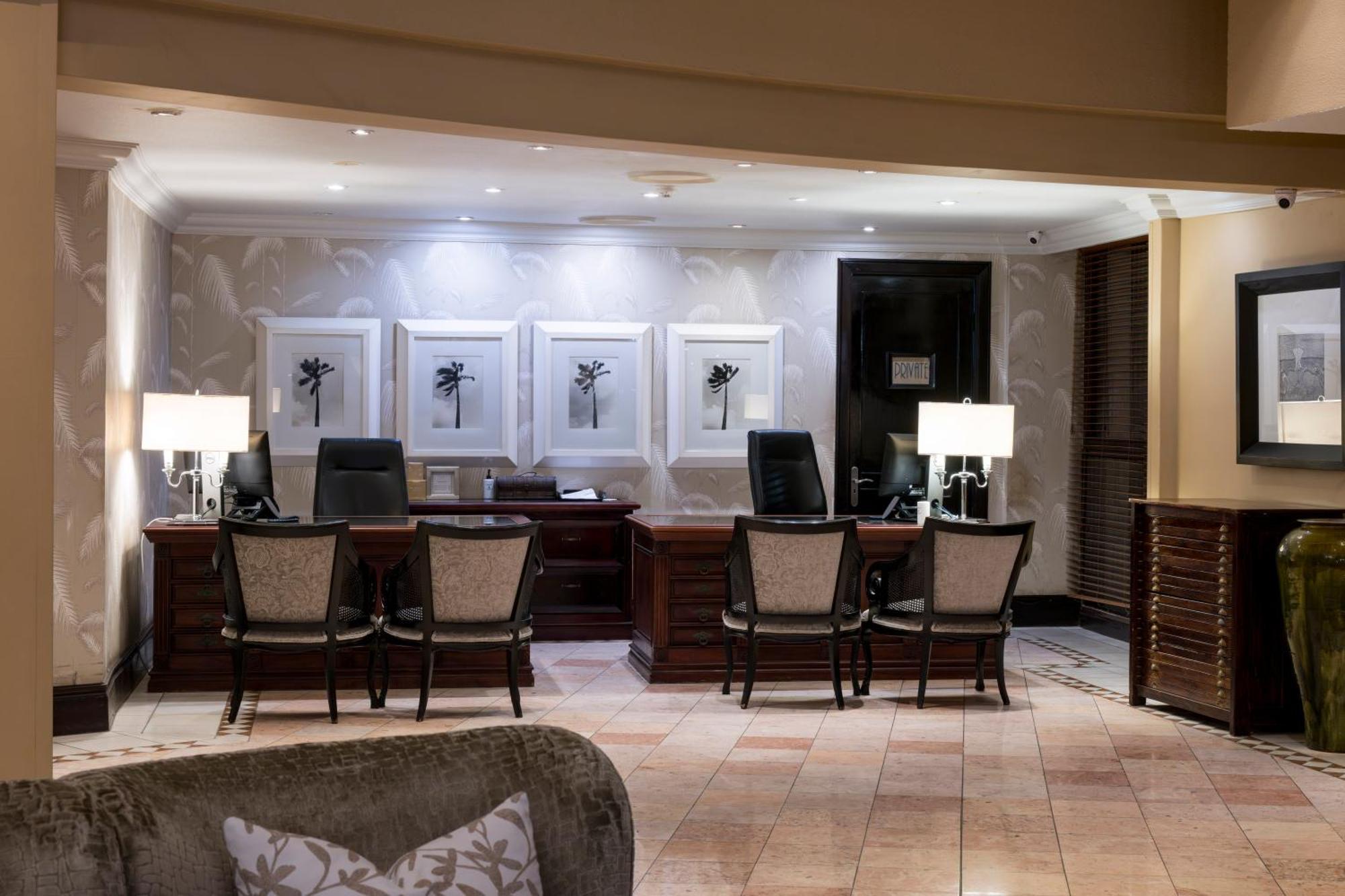 Beverly Hills Дурбан Экстерьер фото Concierge desk at the Four Seasons Hotel, Washington, D.C.