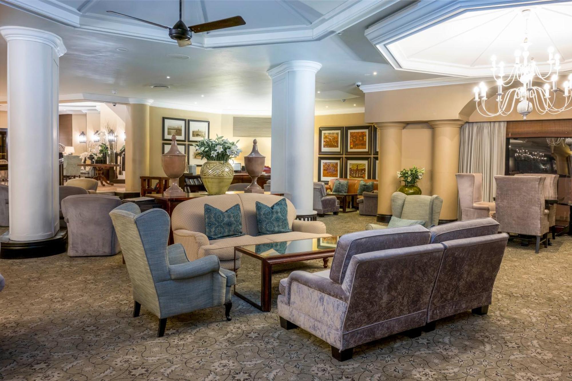 Beverly Hills Дурбан Экстерьер фото The interior of the hotel